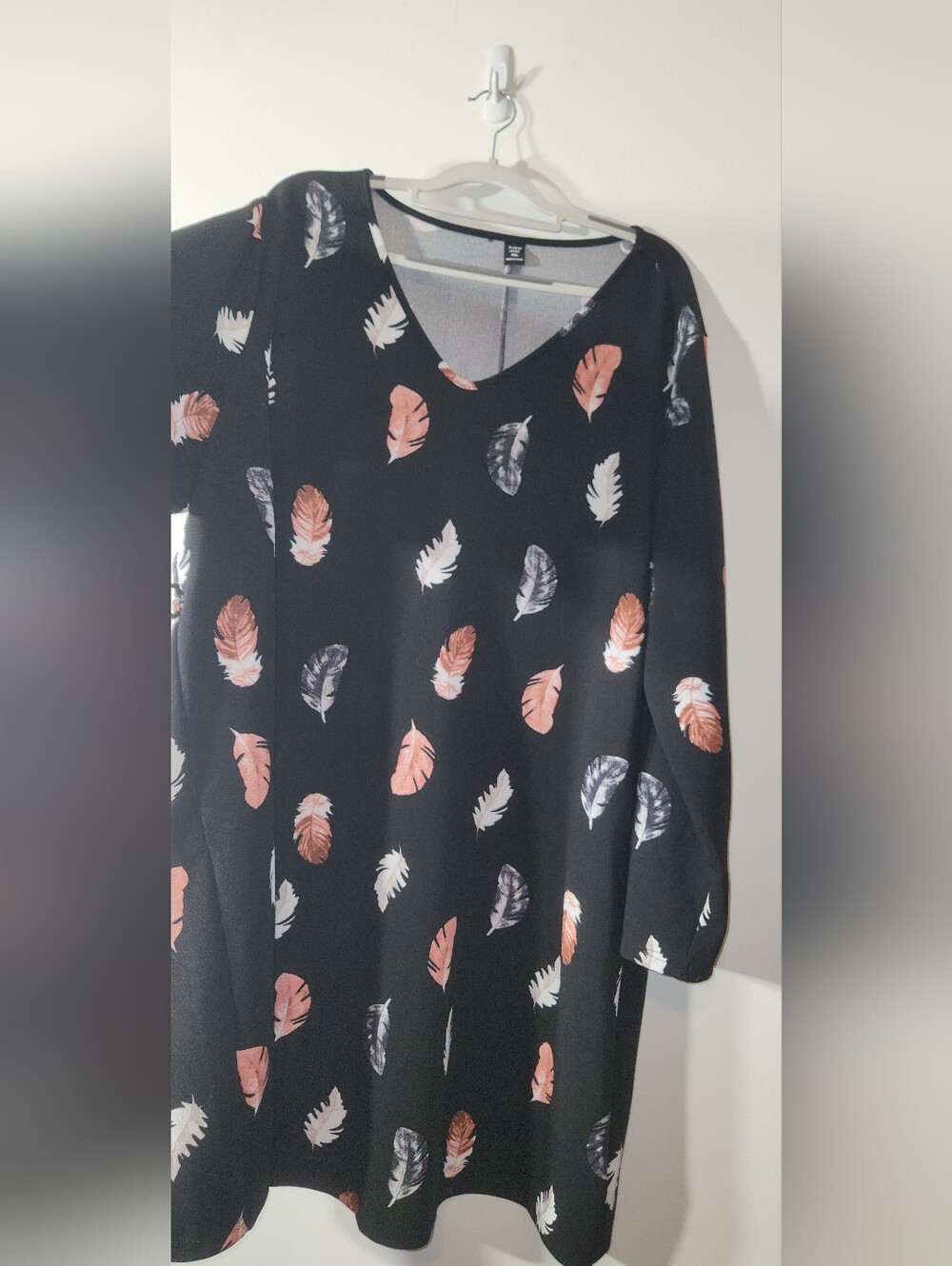 SHEIN Black Dress w/Peach and White Feather Print. 4XL Long Sleeves - Picture 1 of 7